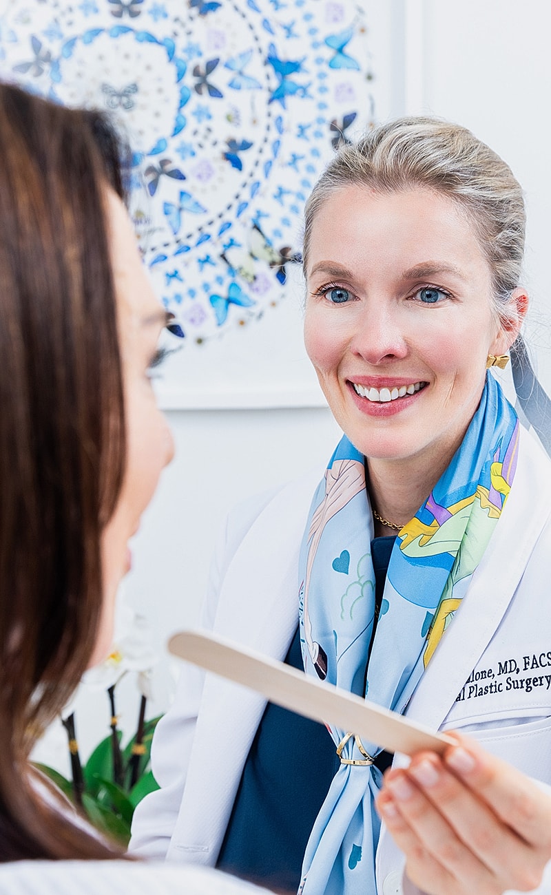 Medical consultation between doctor and patient.